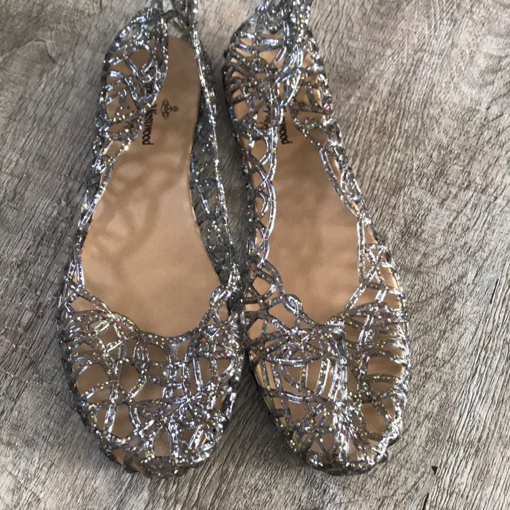 Women's shoes